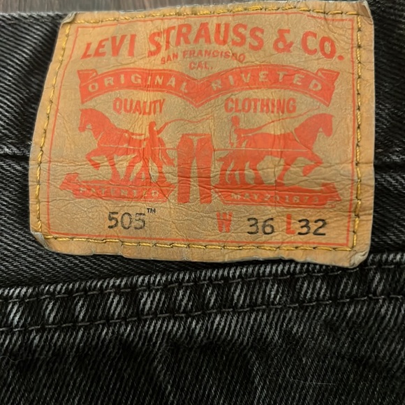 Men’s Levi’s Black Jeans 505 Size 36 - Picture 3 of 3